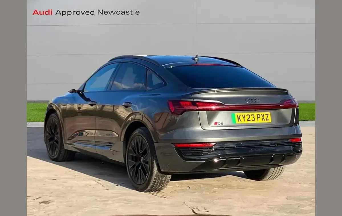Usado Audi Q8 e-tron Advanced 300 kW (408 HP) 2023 Cinzento SUV