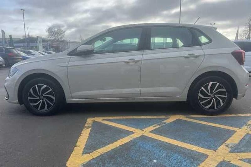 Begagnad VW Polo 95 HK (69 kW) 2023 Halvkombi