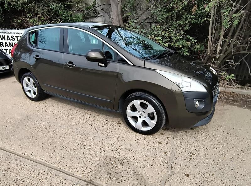 Brown Used 2012 Peugeot 3008 Active Hatchback | £2,299 (Fair price) - Image 1/4