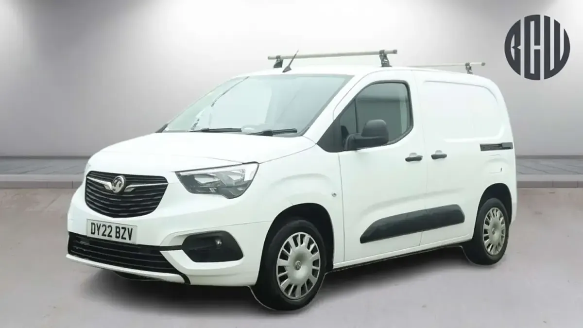 Used Vauxhall Combo Sportive 2022 White MPV