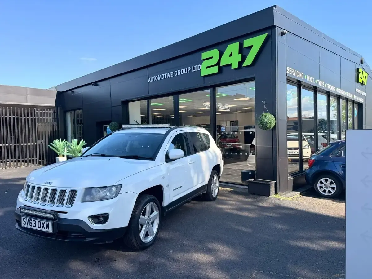 Used Jeep Compass Limited 163 HP (119 kW) 2014 White SUV