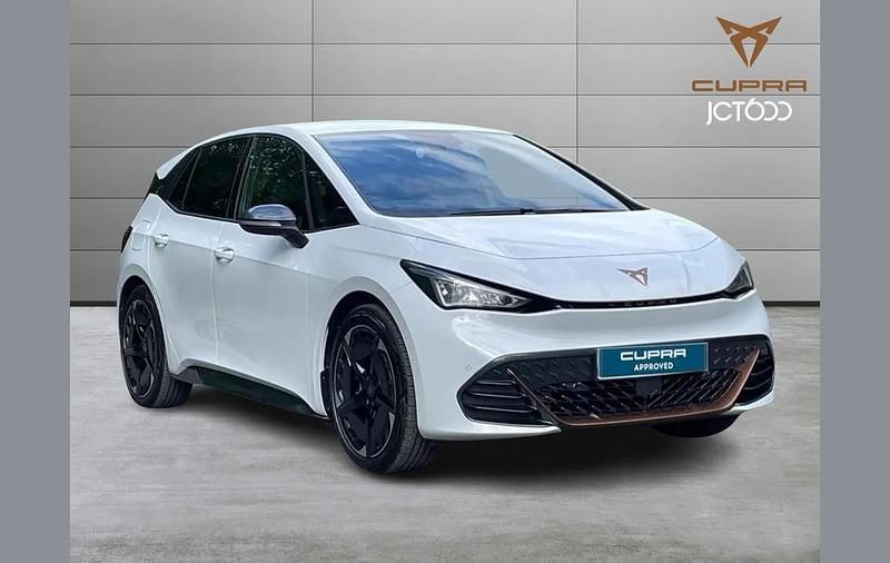 White Used 2024 Cupra Born Hatchback | £24,950 (Expensive) - Image 1/4