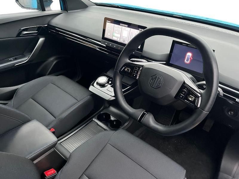 Used MG MG4 EV SE 319 kW (435 HP) 2023 Blue Hatchback