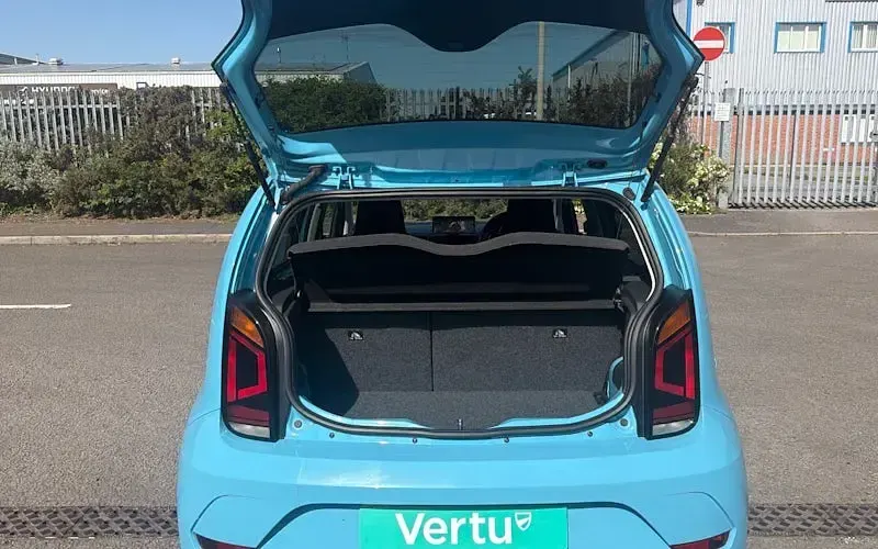 Used VW up! R-line 65 HP (47 kW) 2023 Hatchback