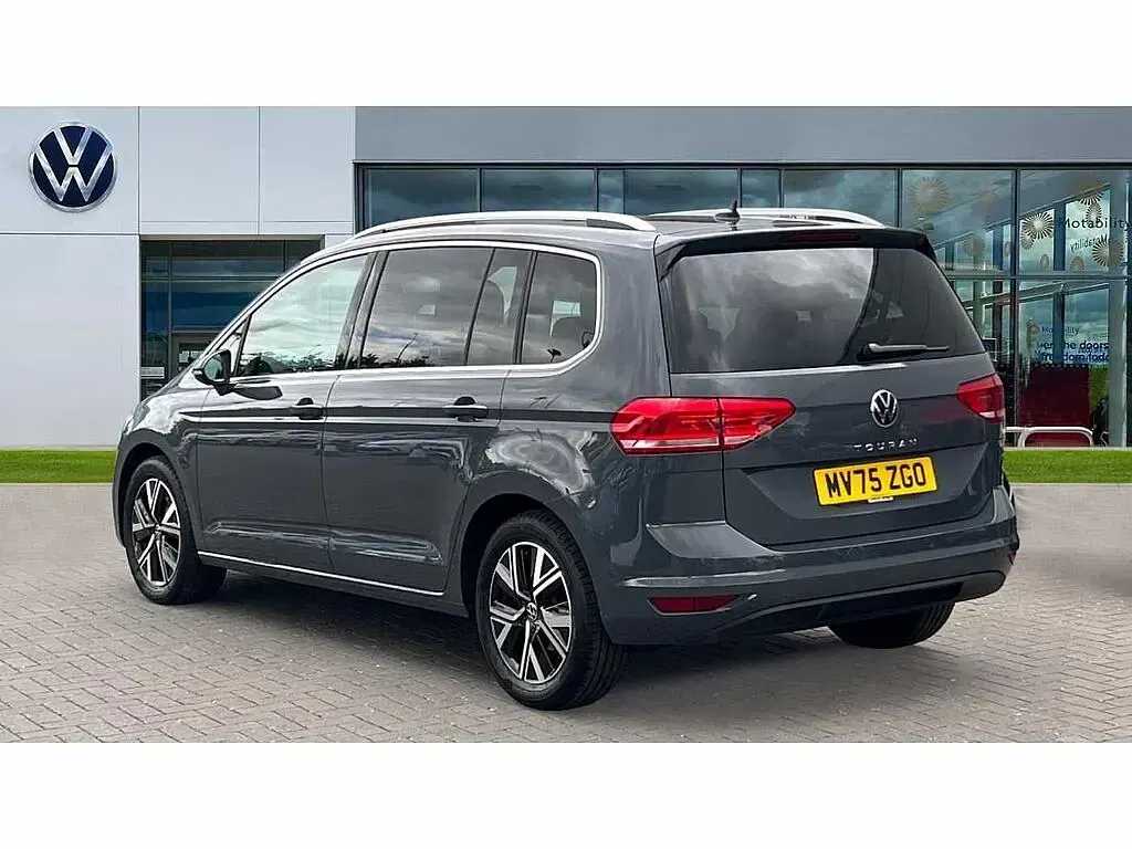 Used VW Touran SEL 150 HP (110 kW) 2025 Grey MPV