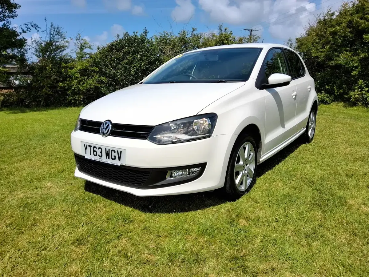 Used VW Polo Edition 60 HP (44 kW) 2013 White Hatchback