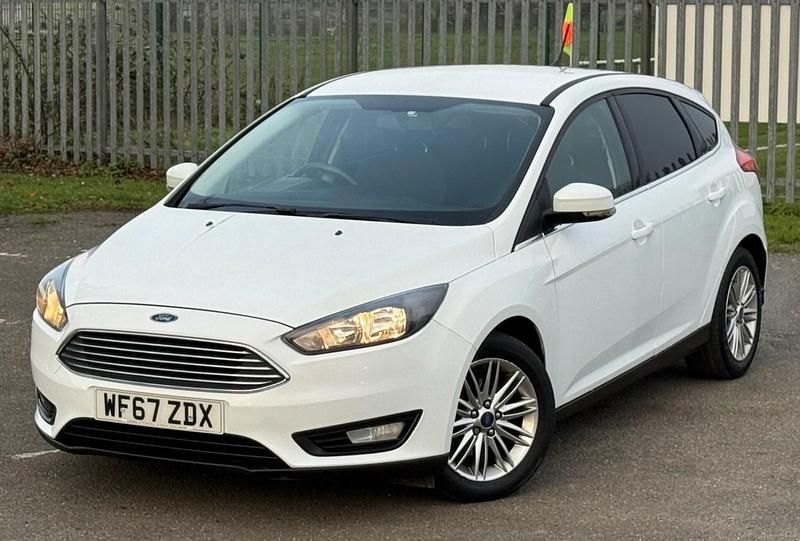 Used Ford Focus Zetec 2017 White Hatchback