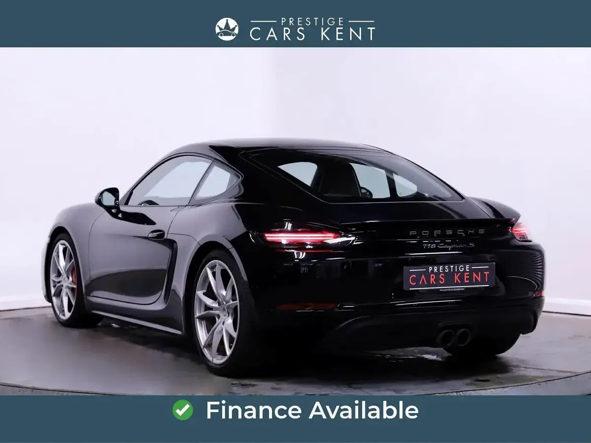 Used Porsche 718 Cayman 350 HP (257 kW) 2019 Black Coupe