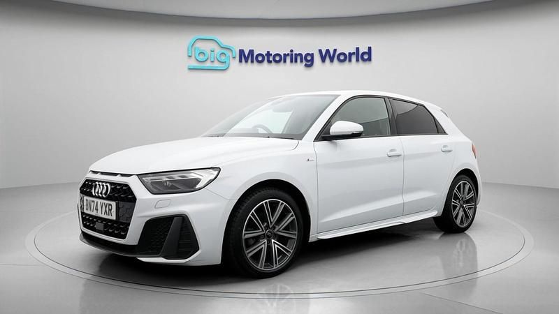Used Audi A1 Sportback S-Line 114 HP (83 kW) 2024 White Hatchback