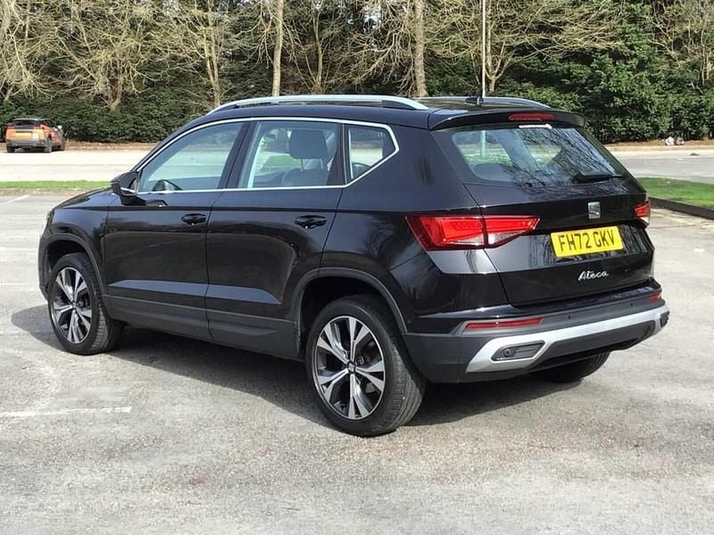 Begagnad Seat Ateca Ecomotive 2023 Svart SUV