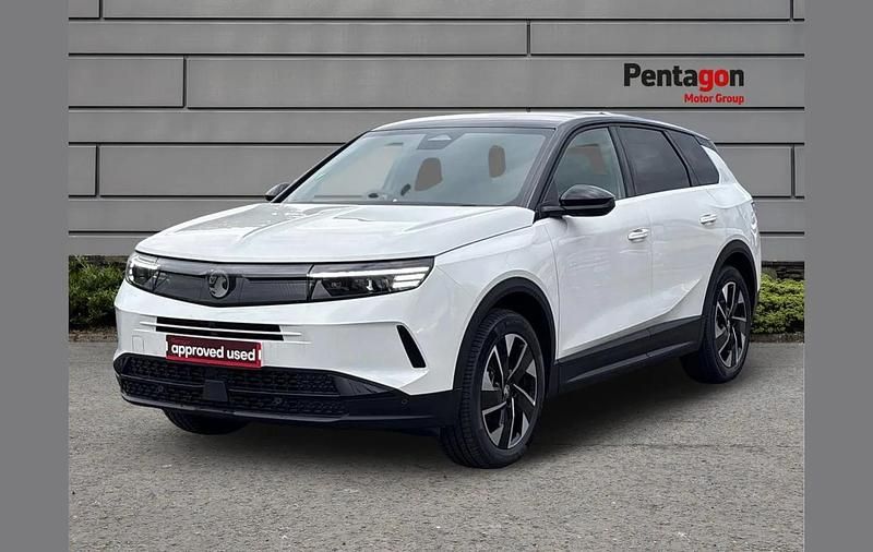 New Vauxhall Grandland 156 kW (213 HP) 2025 White SUV