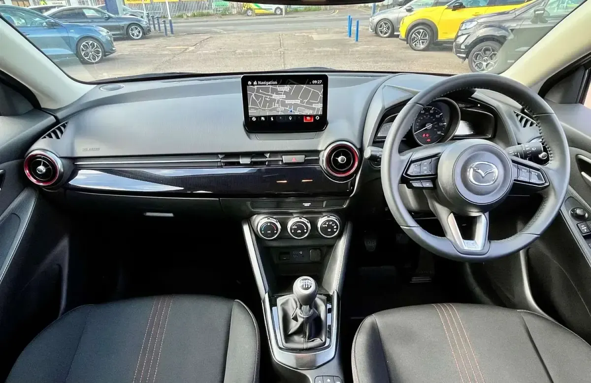 Begagnad Mazda 2 Homura-Line 2023 Blå Halvkombi