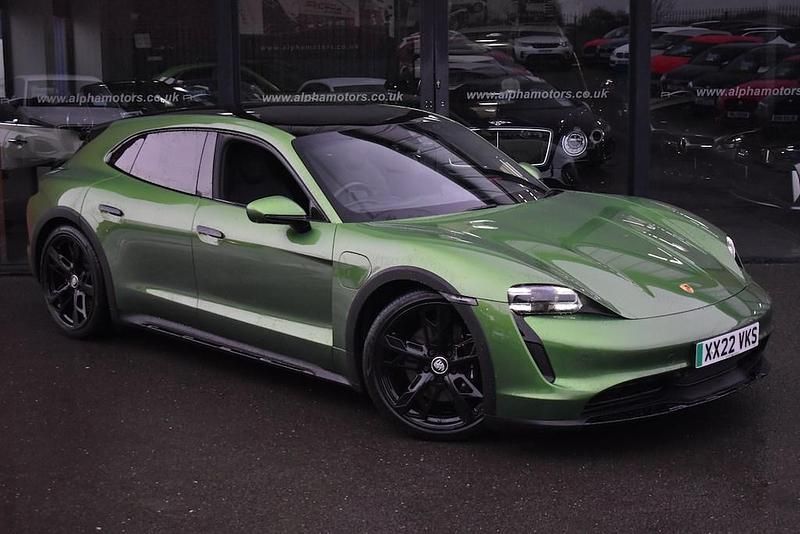 Green Used 2022 Porsche Taycan Estate | £47,990 (Fair price) - Image 1/3