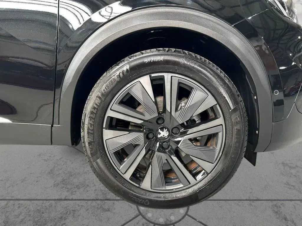 Used Peugeot e-2008 Premium 2022 SUV