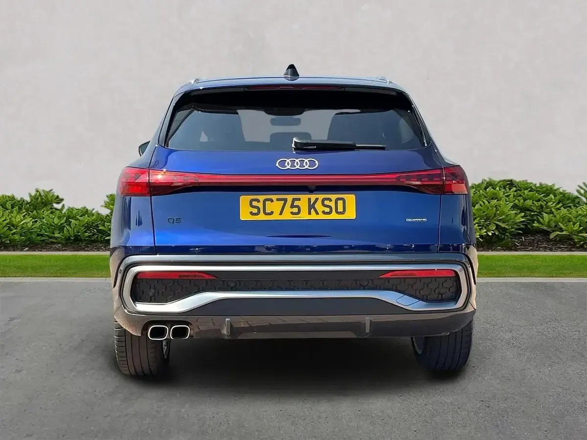 Used Audi Q5 S-Line 204 HP (150 kW) 2026 Blue SUV