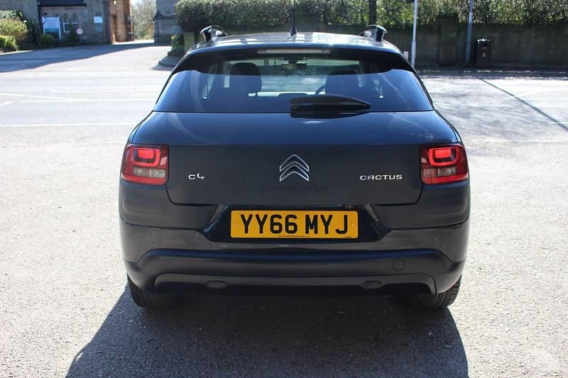 Used Citroën C4 Cactus Flair 2017 Black Hatchback