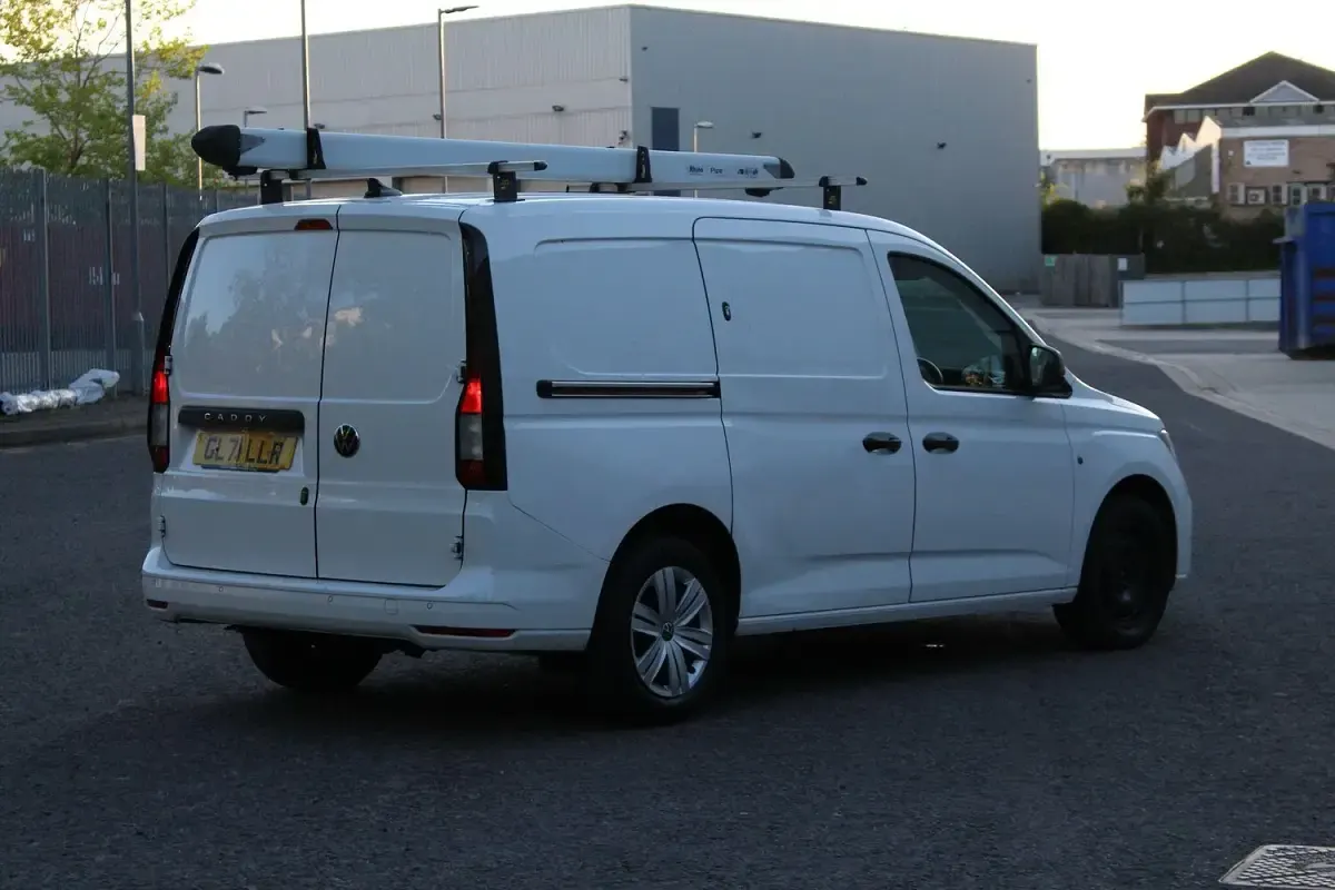 Used VW Caddy S 122 HP (89 kW) 2022 White MPV
