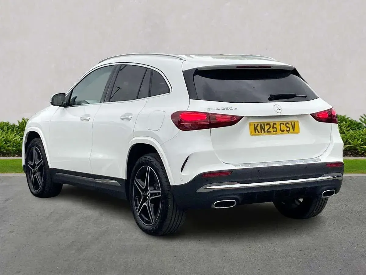 Used Mercedes GLA250 Executive 2025 White SUV