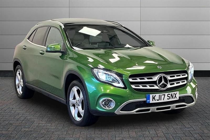 Green Used 2017 Mercedes 200 Premium Plus Hatchback | £12,595 (Fair price) - Image 1/2