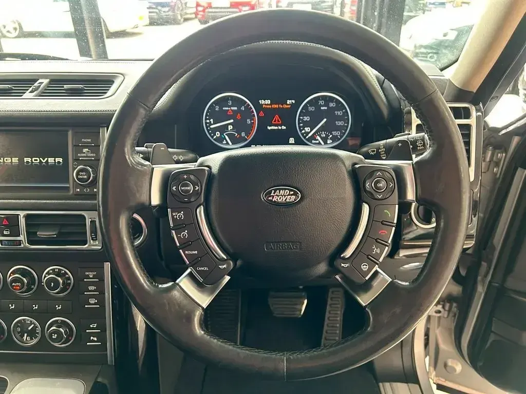 Used Land Rover Range Rover 308 HP (226 kW) 2012 Silver SUV