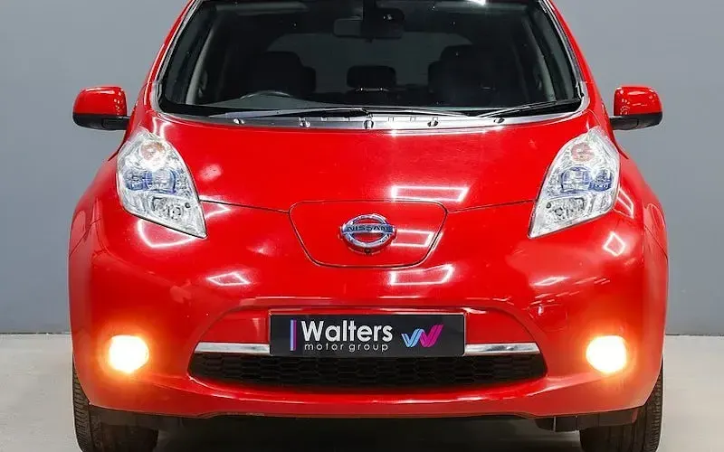 Used Nissan Leaf Tekna 80 kW (109 HP) 2017 Hatchback