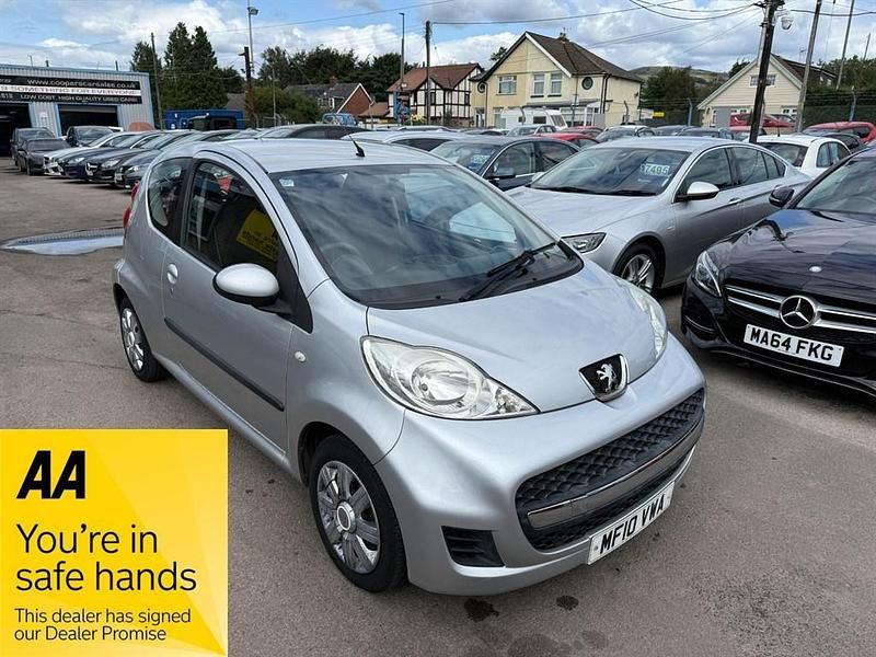 Silver Used 2010 Peugeot 107 Hatchback | £3,695 (Fair price) - Image 1/4