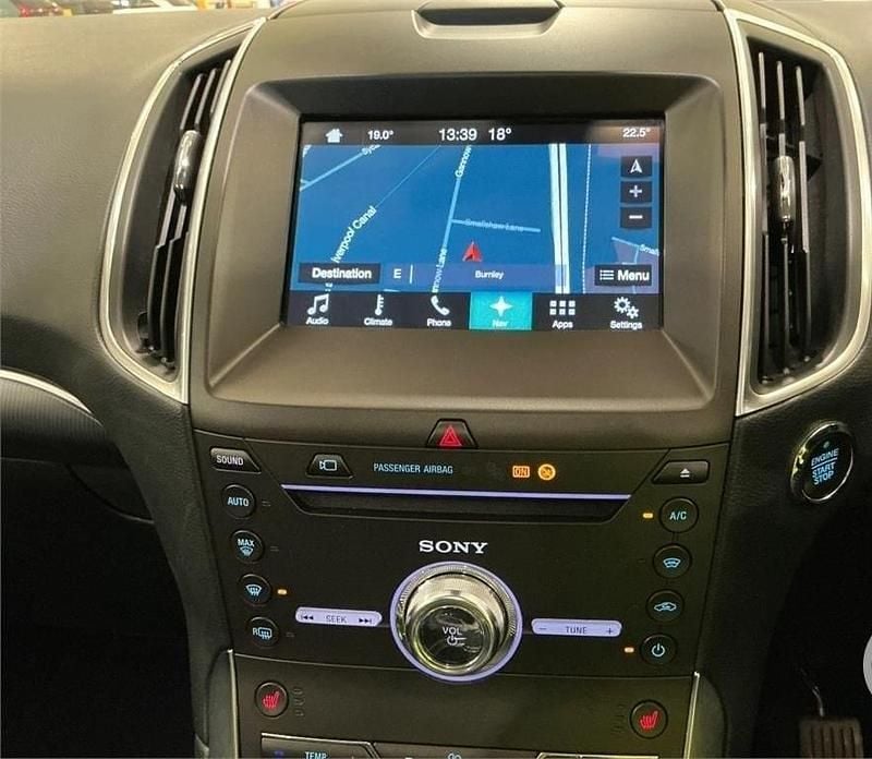 Used Ford S-MAX Titanium 180 HP (132 kW) 2016 Ruby red MPV