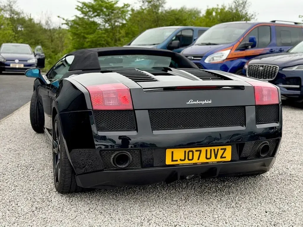 Used Lamborghini Gallardo 520 HP (382 kW) 2007 Black Cabriolet
