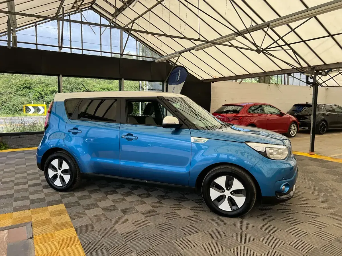 Used Kia Soul 80 kW (110 HP) 2018 Blue SUV