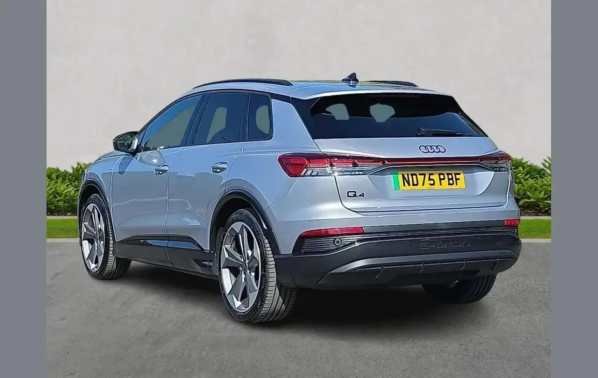 Used Audi Q4 e-tron Black Edition 210 kW (286 HP) 2026 Silver SUV