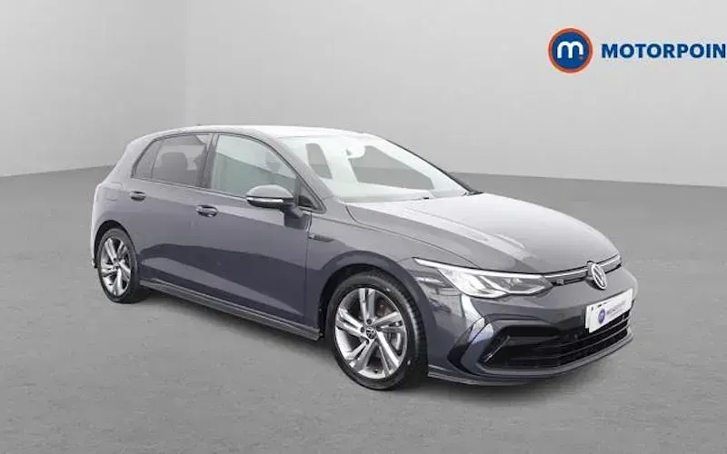 Used VW Golf VIII R-line 131 HP (96 kW) 2022 Hatchback