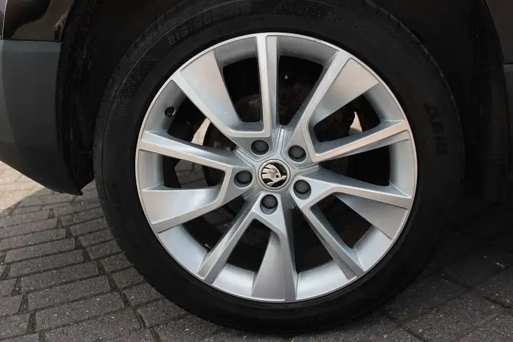 Used Skoda Karoq SE L 150 HP (110 kW) 2019 Black SUV