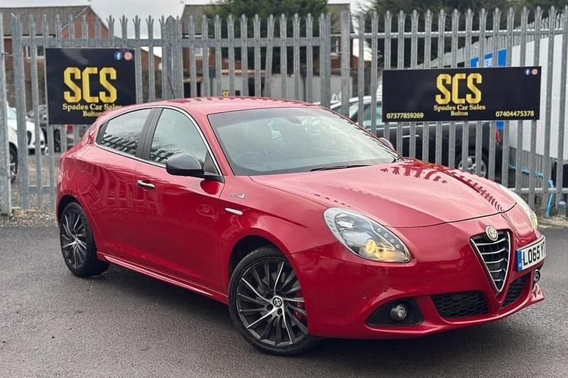 Red Used 2015 Alfa Romeo Giulietta Quadrifoglio Verde Hatchback | £4,595 (Fair price) - Image 1/1