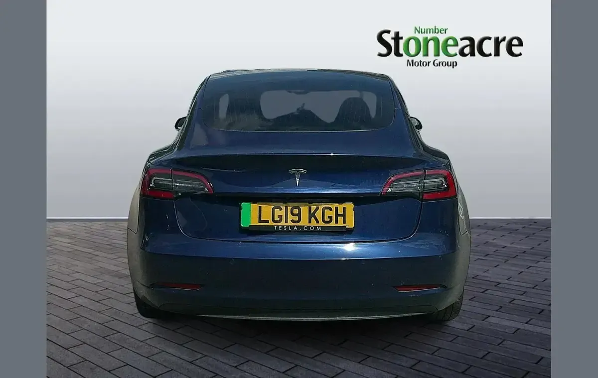 Used Tesla Model 3 Standard Range 239 kW (325 HP) 2019 Blue Sedan