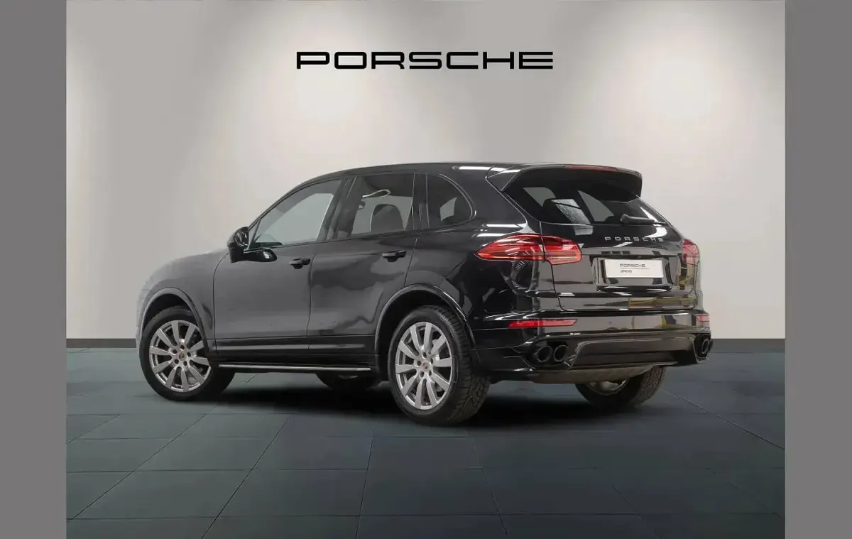 Used Porsche Cayenne Platinum Edition 258 HP (189 kW) 2016 Black SUV