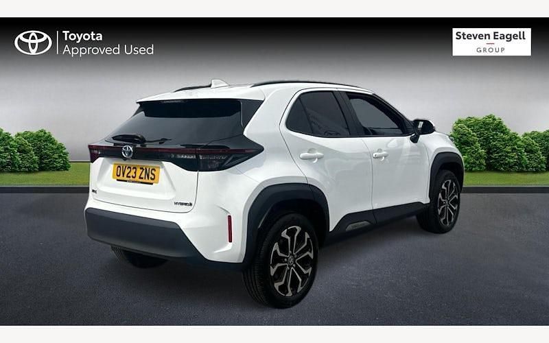 Used Toyota Yaris Hybrid Design 116 HP (85 kW) 2025 Estate