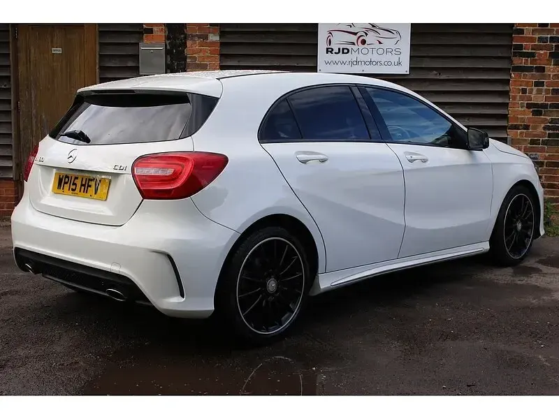 Used Mercedes A180 AMG 2015 White Hatchback