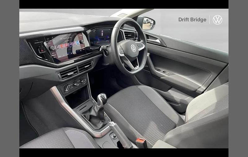 Used VW Polo Life 80 HP (58 kW) 2024 Grey Hatchback