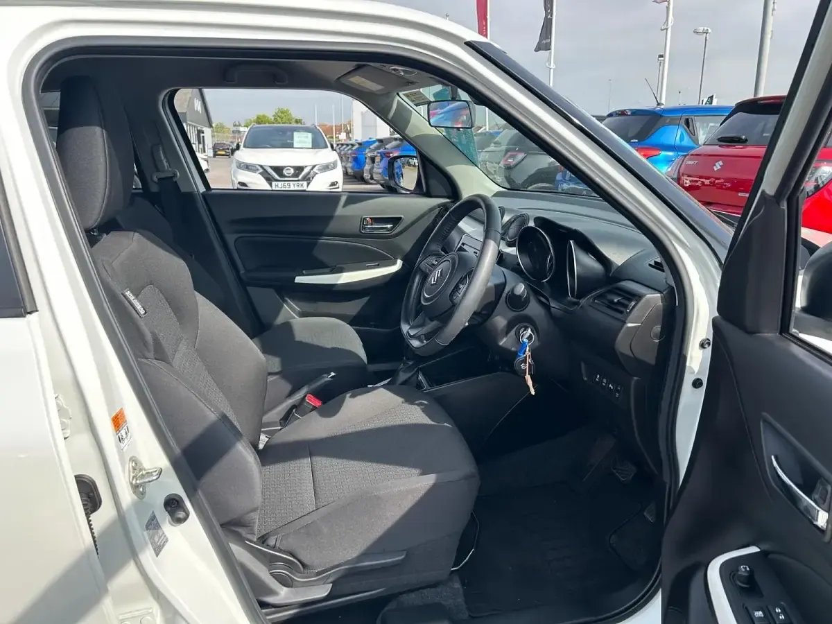 Used Suzuki Swift SZ-T 2024 White Hatchback