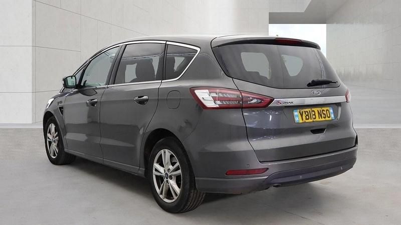 Used Ford S-MAX Titanium 180 HP (132 kW) 2018 Magnetic grey MPV