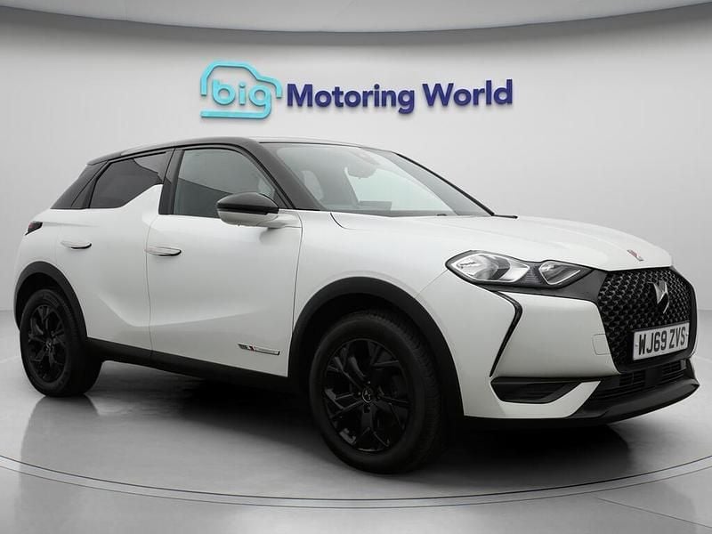 White Used 2019 DS Automobiles DS3 Performance MPV | £10,000 (Good price) - Image 1/4