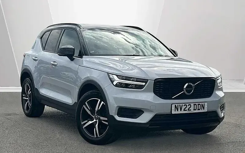 Used Volvo XC40 R-Design 163 HP (119 kW) 2021 SUV