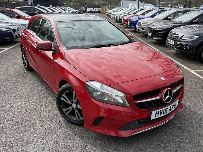 Used Mercedes A180 SE 2016 Red Hatchback