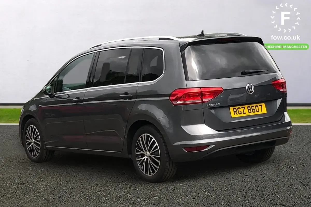Used VW Touran SEL 150 HP (110 kW) 2020 Grey MPV
