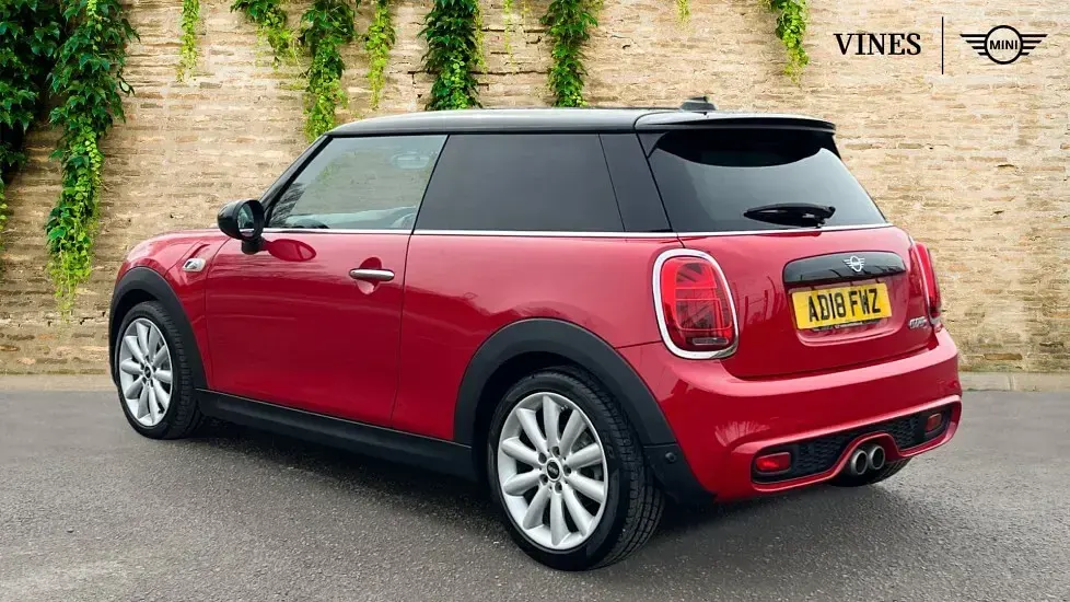 Usado Mini Cooper S Hatch 189 HP (139 kW) 2018 Vermelho Citadino