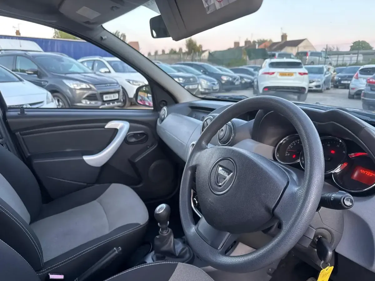 Begagnad Dacia Duster Ambiance 110 HK (80 kW) 2016 Svart SUV