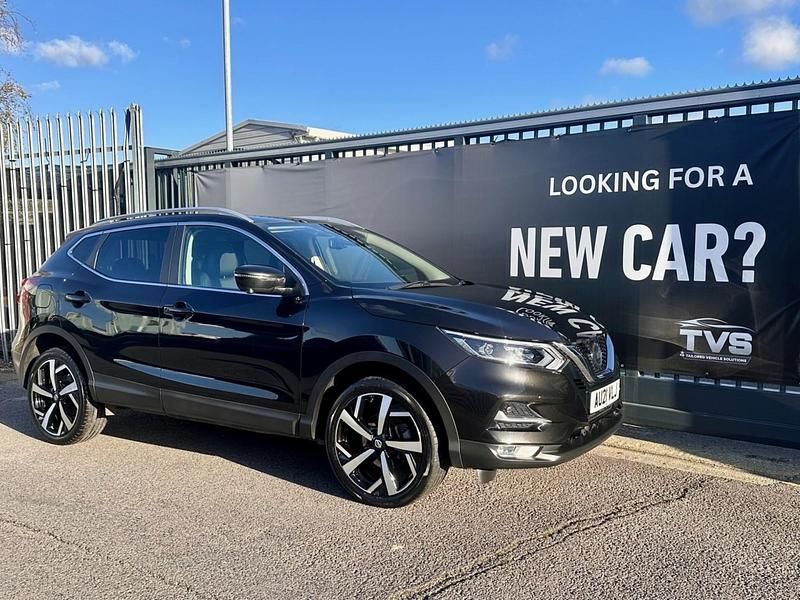 Black Used 2021 Nissan Qashqai N-Motion SUV | £14,995 (Fair price) - Image 1/4