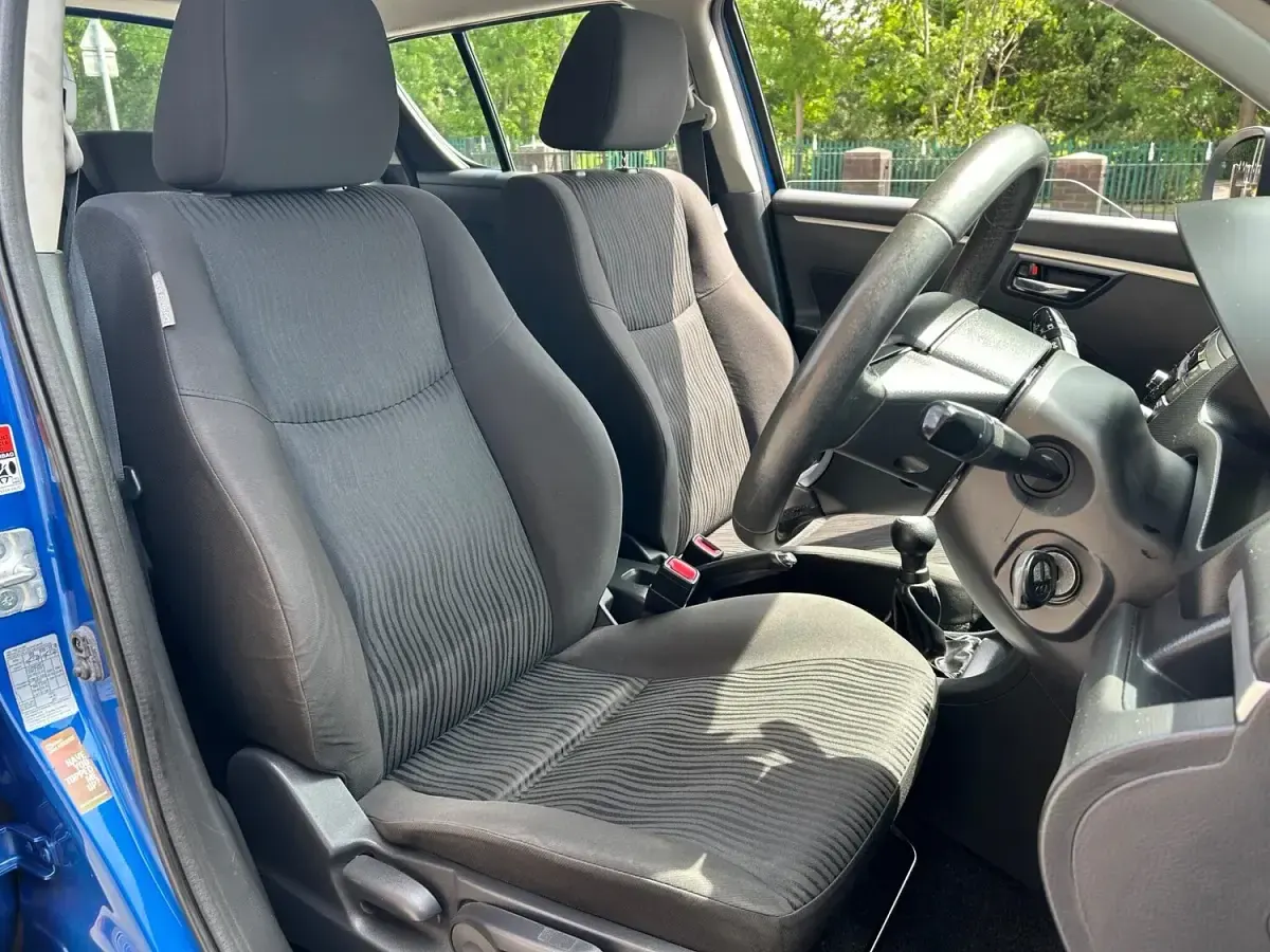 Used Suzuki Swift SZ3 75 HP (55 kW) 2012 Blue Hatchback