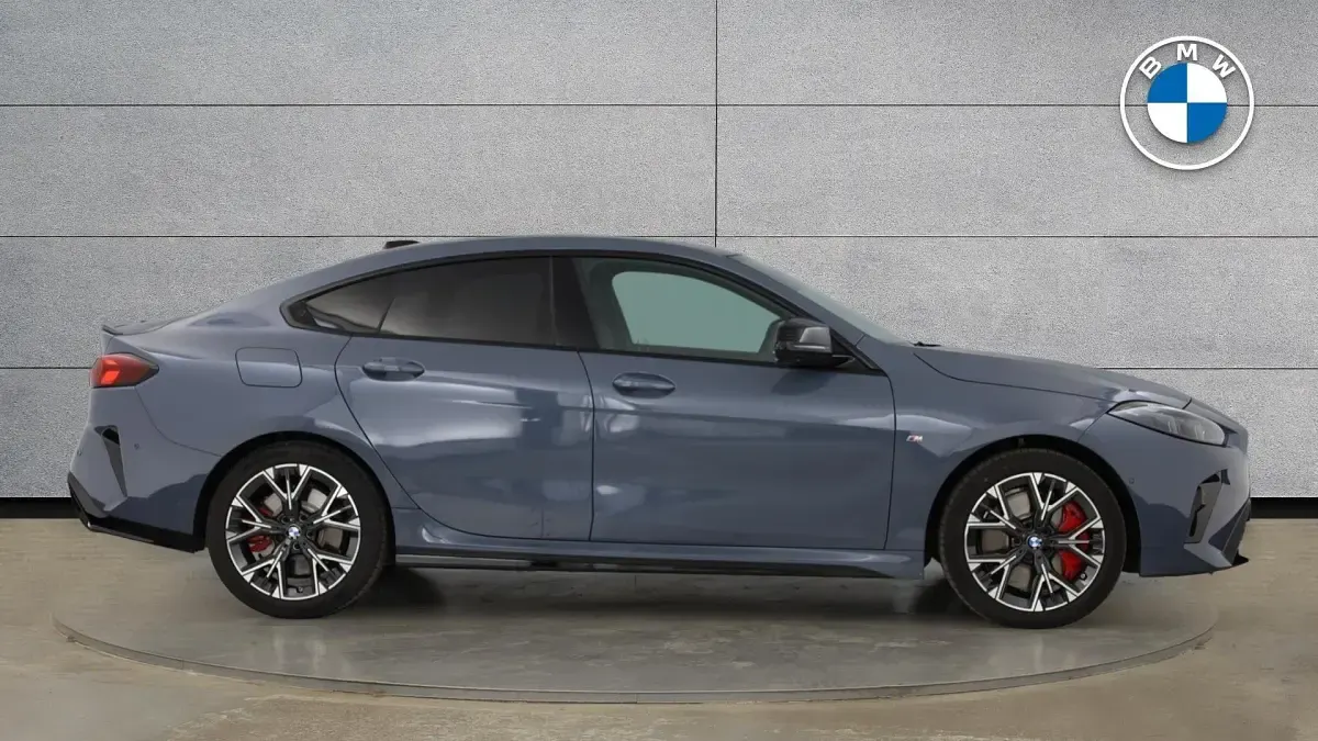 Usado BMW M235 Comfort Edition 296 CV (217 kW) 2025 Gris Coupe
