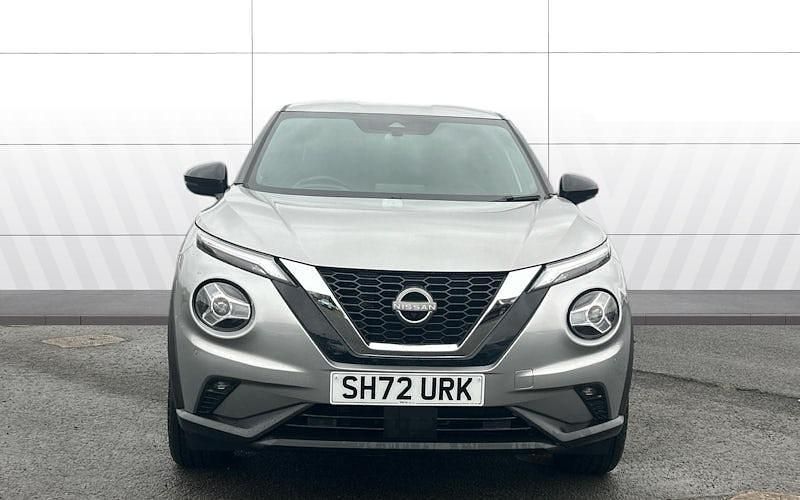 Used Nissan Juke Tekna 114 HP (83 kW) 2022 Silver SUV